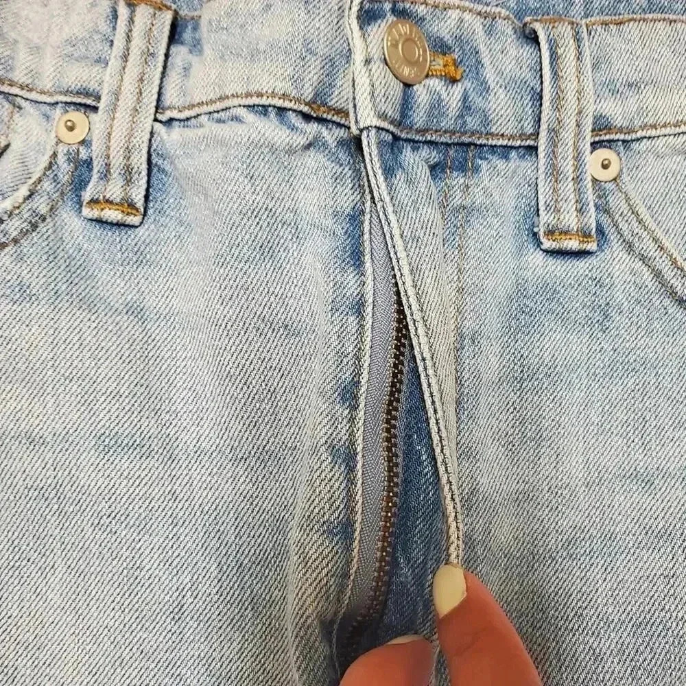Madewell Rigid Denim A-Line Mini Skirt in Lunar Wash: Cutout Edition 27 - Picture 3 of 5